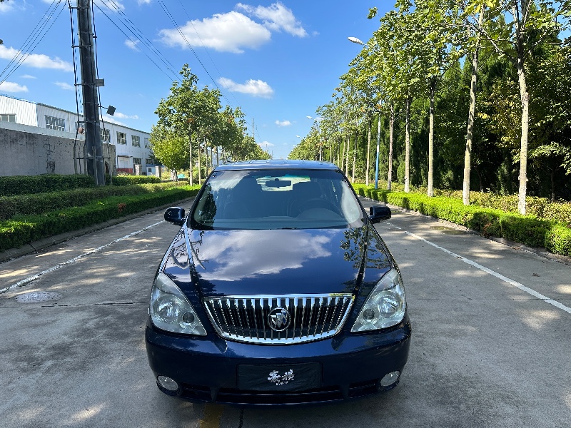 青岛17年别克GL81