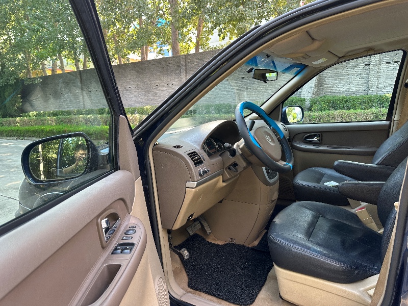 青岛17年别克GL84