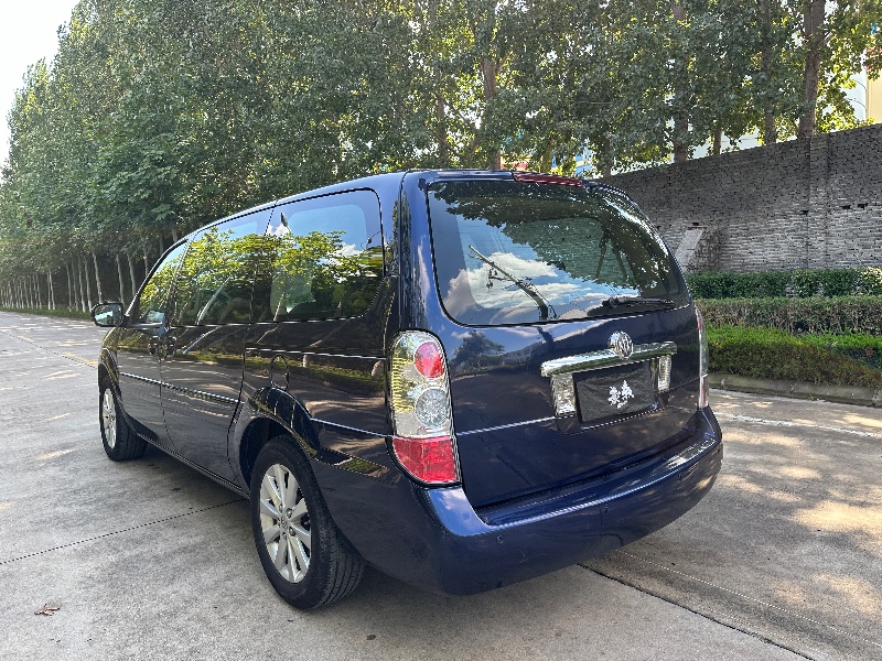 青岛17年别克GL87