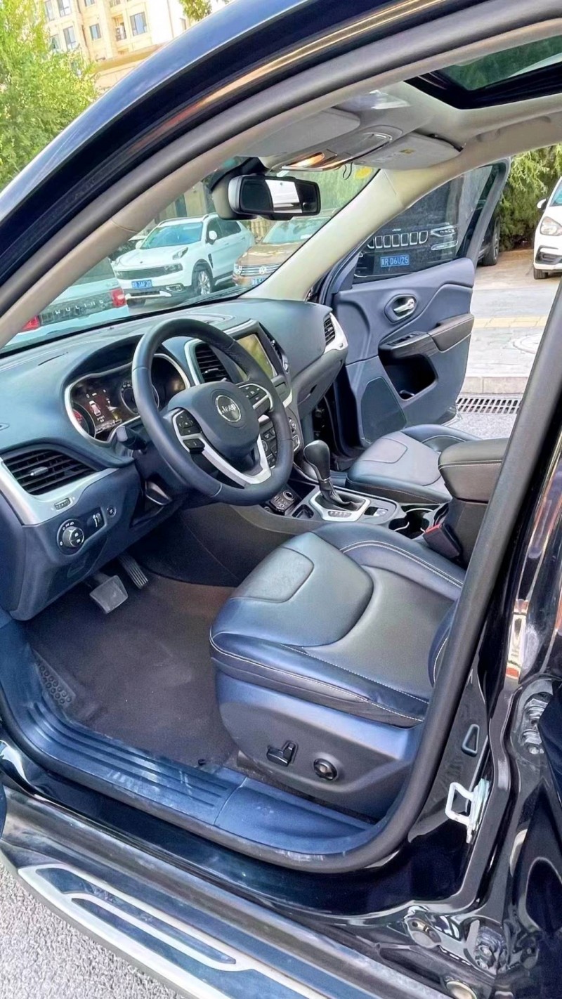 廊坊20年Jeep自由光5