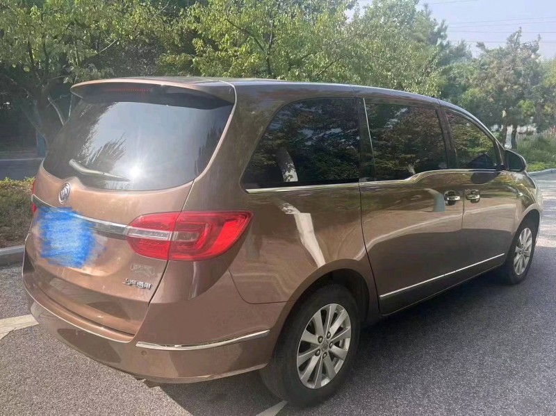 青岛20年别克GL88