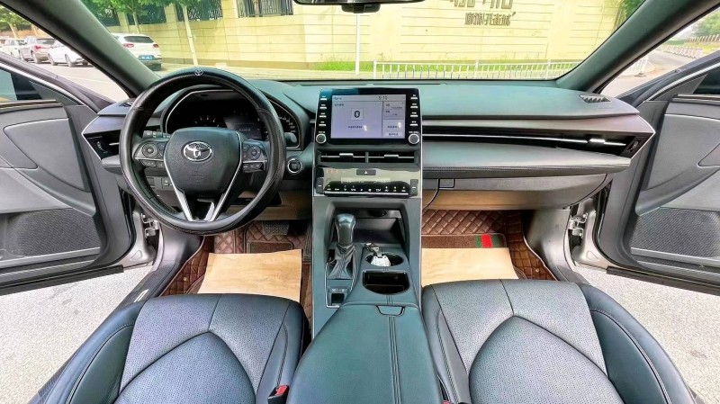 廊坊21年丰田亚洲龙6