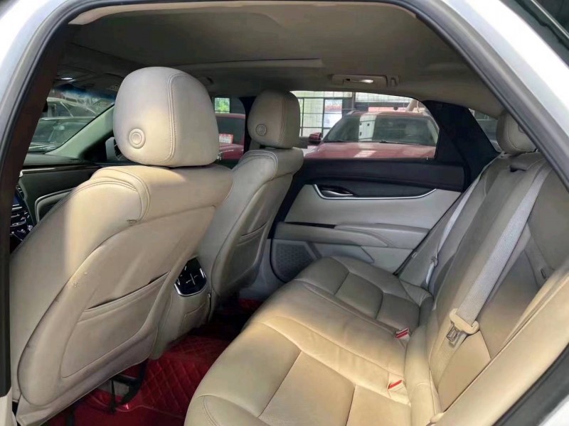 济宁16年凯迪拉克XTS6