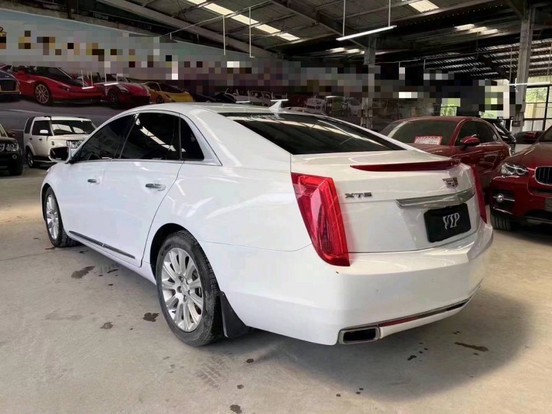 济宁16年凯迪拉克XTS7