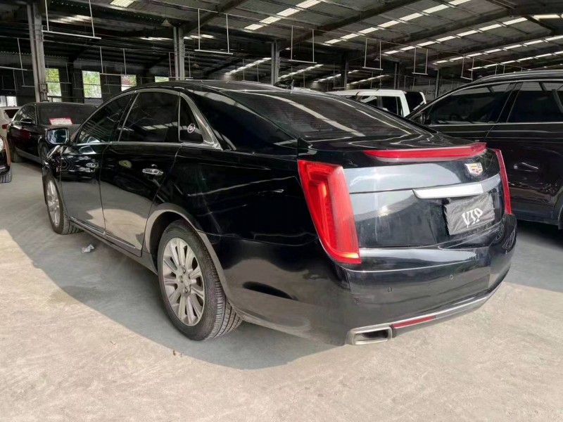 济宁17年凯迪拉克XTS7