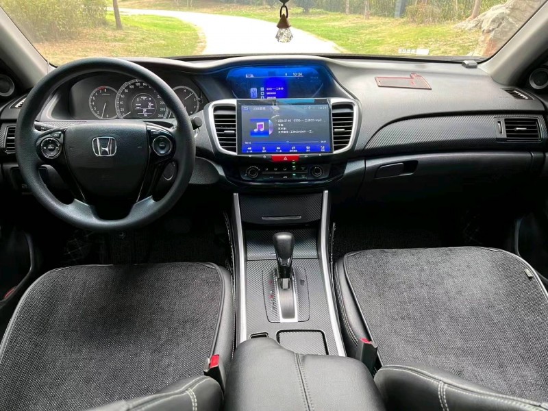 枣庄17年本田雅阁7