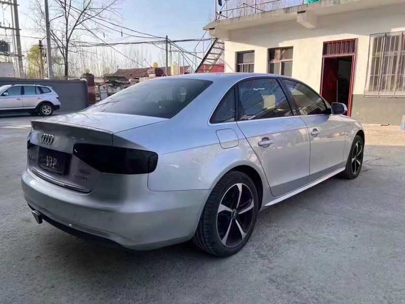 济宁14年奥迪A4L6