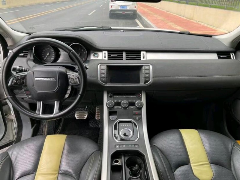 东莞13年路虎极光4