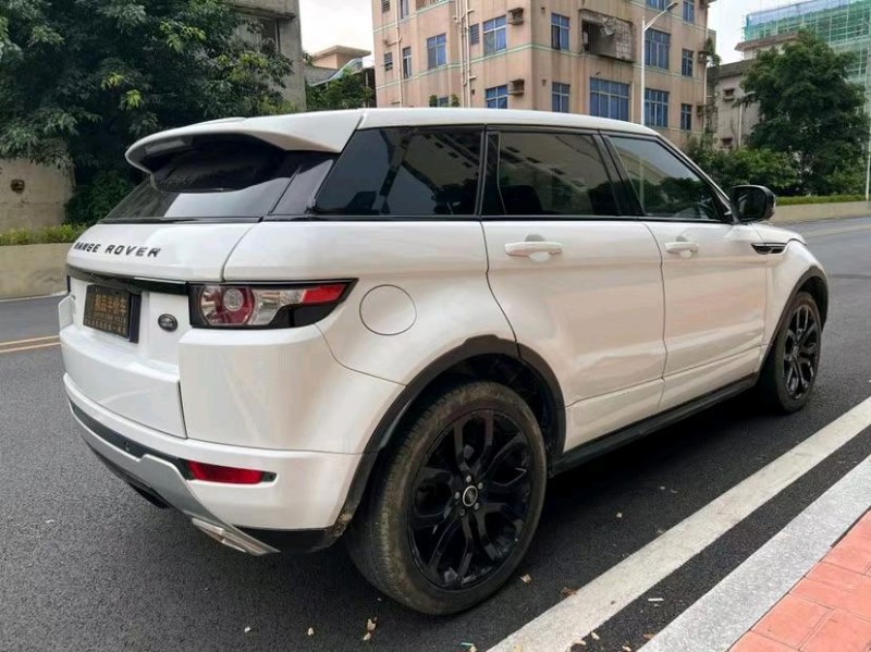 东莞13年路虎极光7