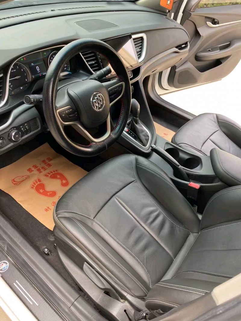 济宁18年别克英朗4