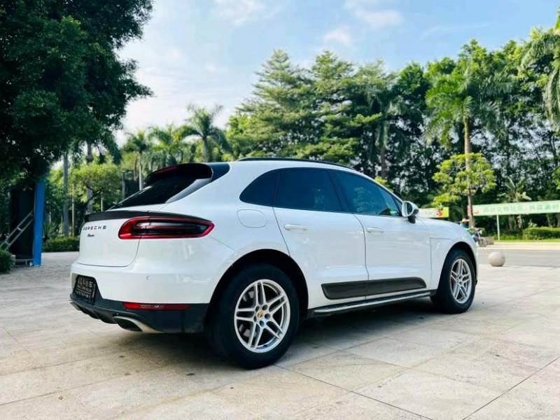 东莞15年保时捷Macan4