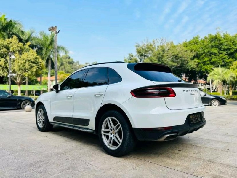 东莞15年保时捷Macan6