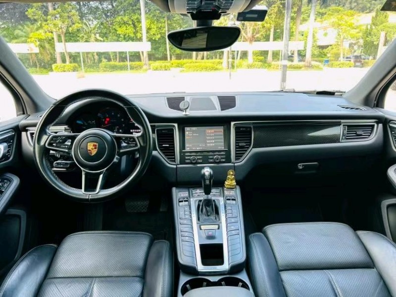 东莞15年保时捷Macan9