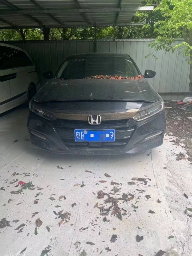 佛山21年本田雅阁1