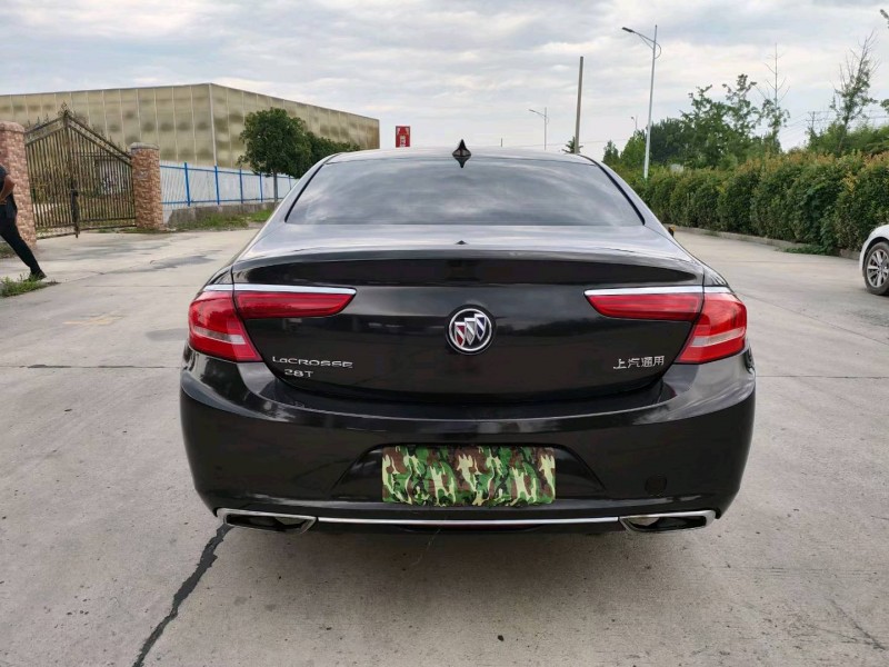 徐州17年别克君越9