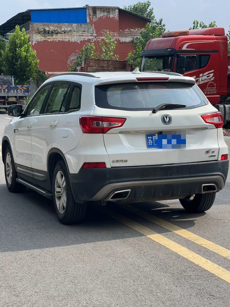 淮北16年長安汽車CS755