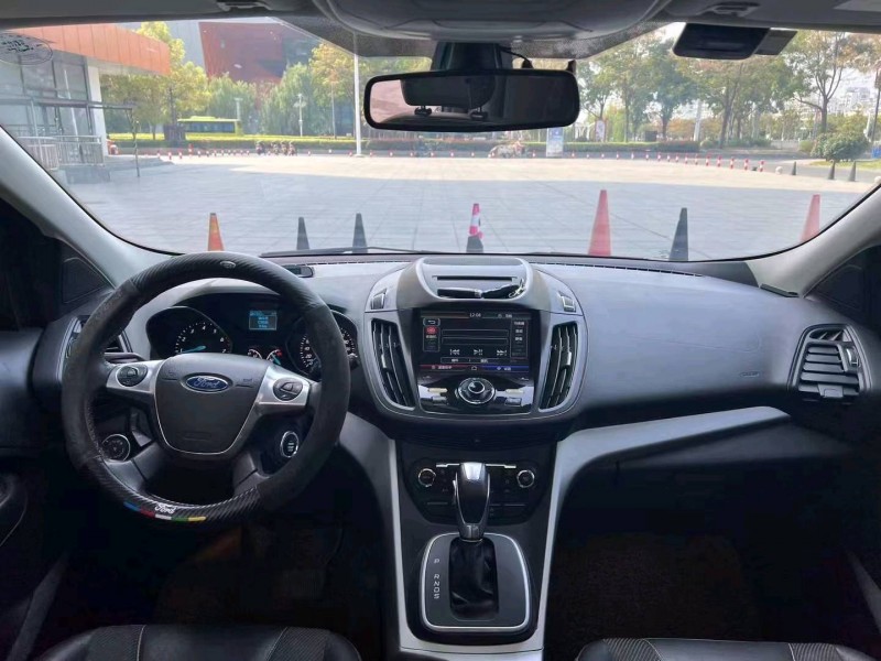 徐州16年福特翼虎5