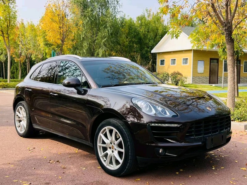 聊城14年保时捷Macan3