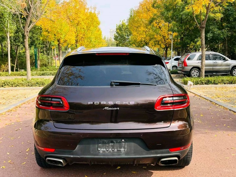 聊城14年保时捷Macan9