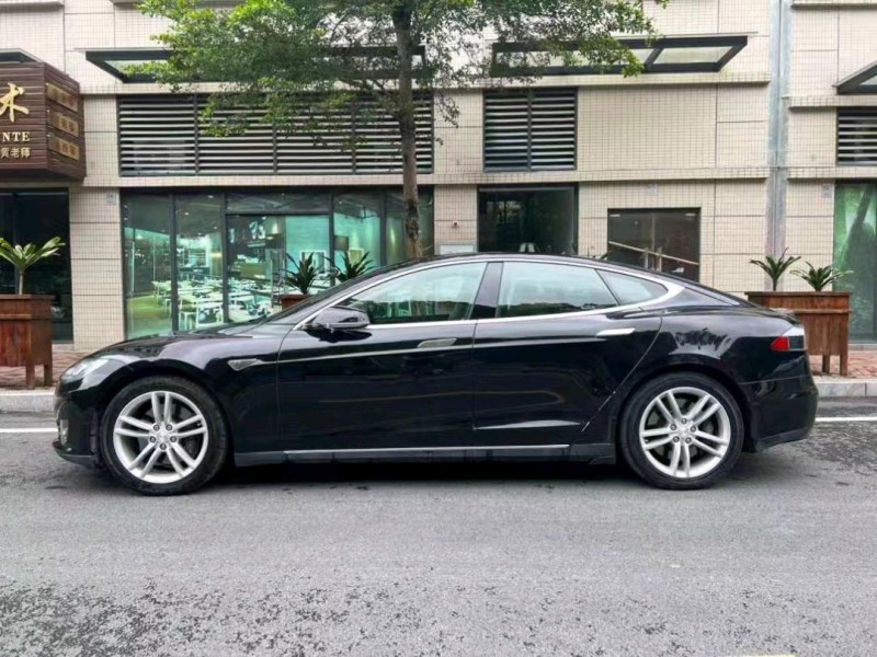 汕头15年特斯拉MODEL S3
