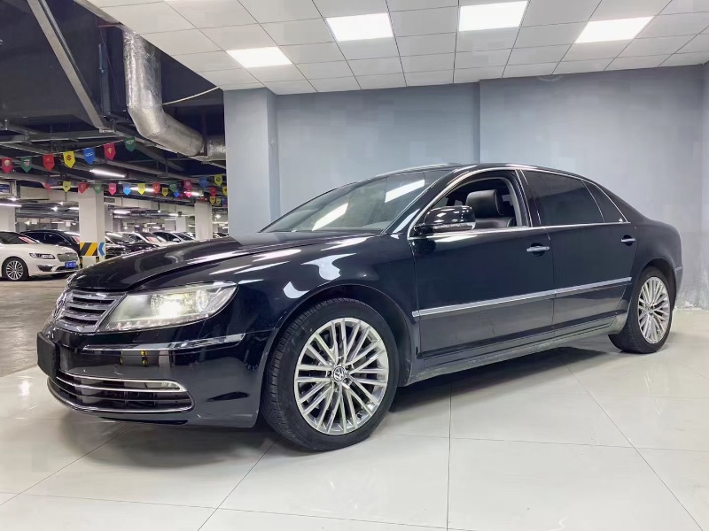 成都17年大众辉腾4