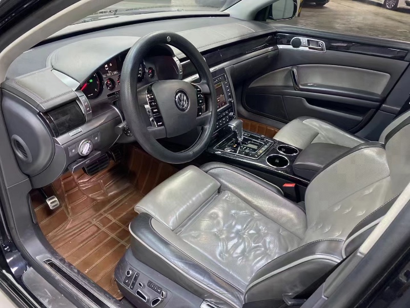 成都17年大众辉腾6