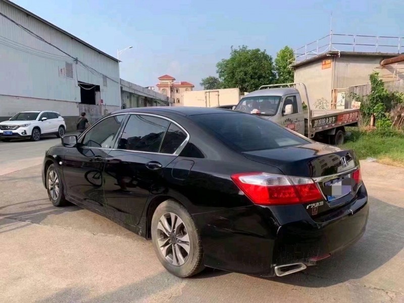 珠海15年本田雅阁5