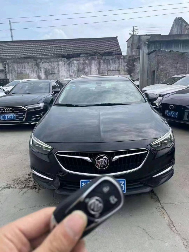 湖州19年别克君威1