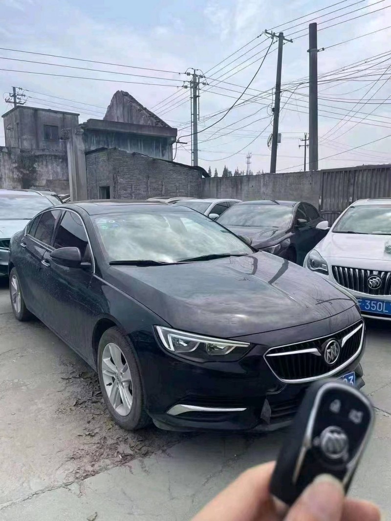 湖州19年别克君威5