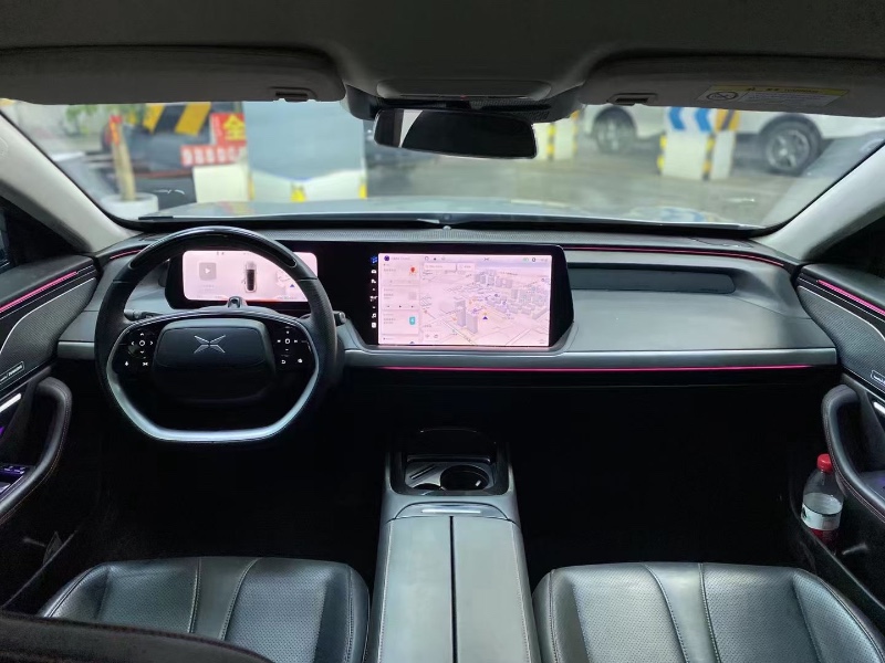 成都21年小鵬汽車p77