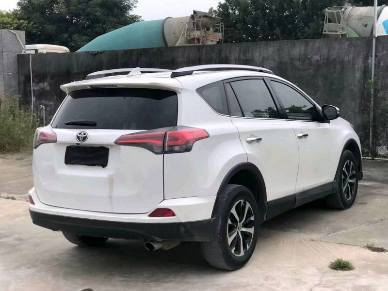 珠海16年丰田RAV4荣放8