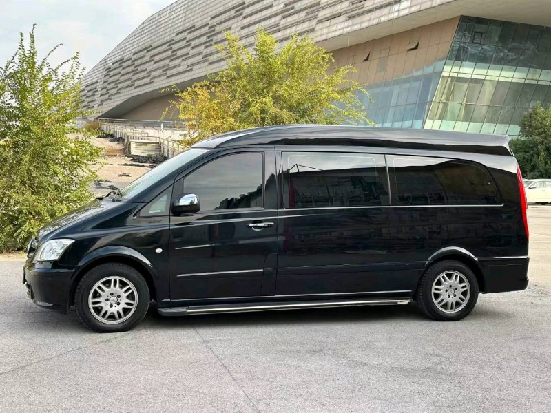 邯郸16年奔驰威霆2