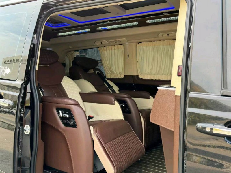 邯郸16年奔驰威霆3