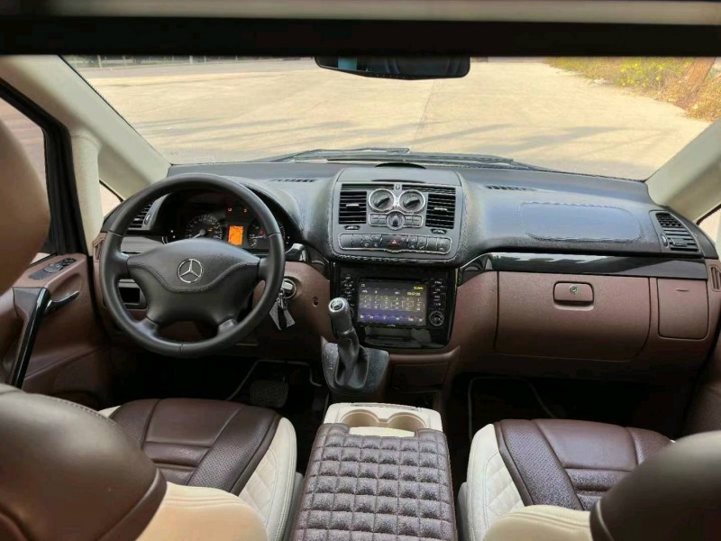 邯郸16年奔驰威霆4