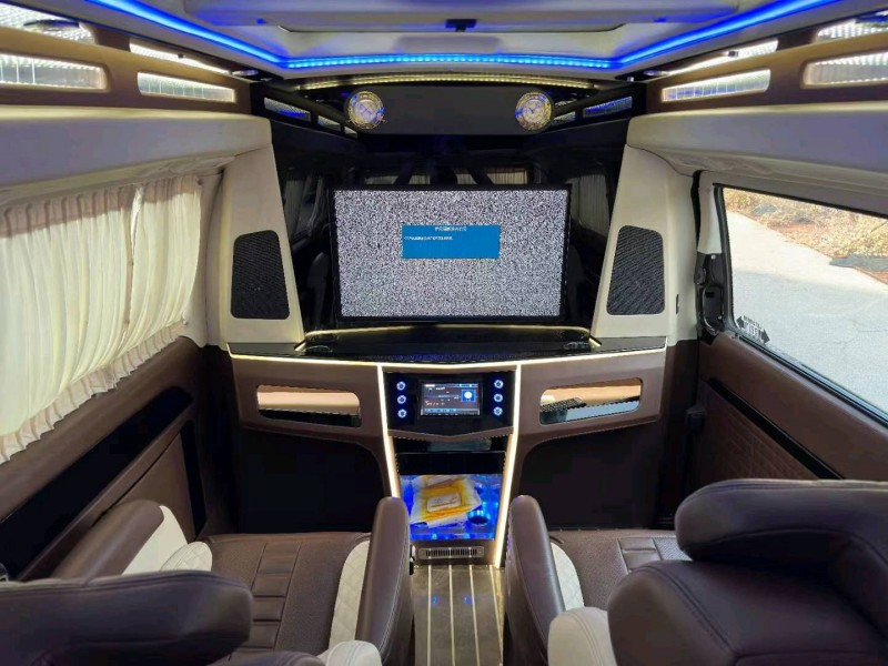 邯郸16年奔驰威霆7