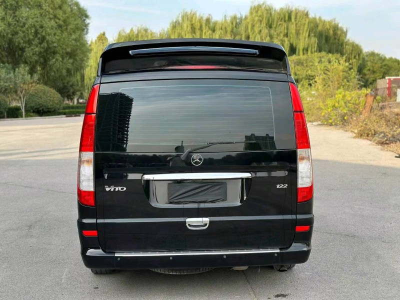 邯郸16年奔驰威霆8