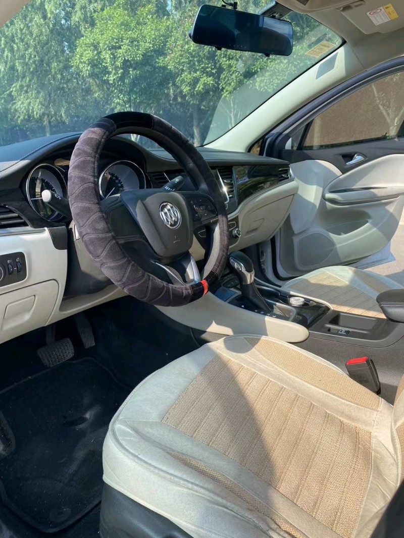 枣庄21年别克威朗6