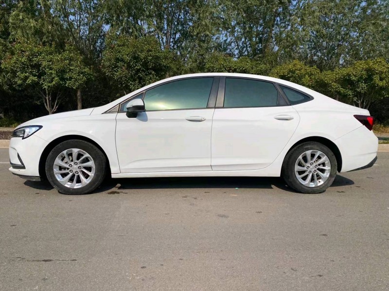 枣庄21年别克威朗9