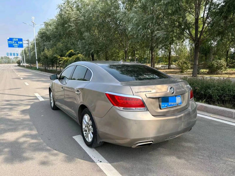 枣庄13年别克君越7