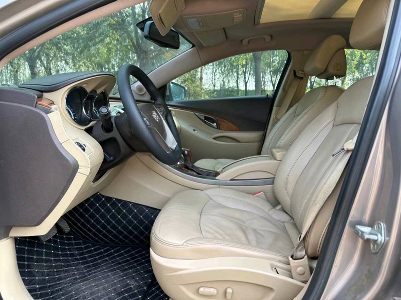 枣庄13年别克君越8