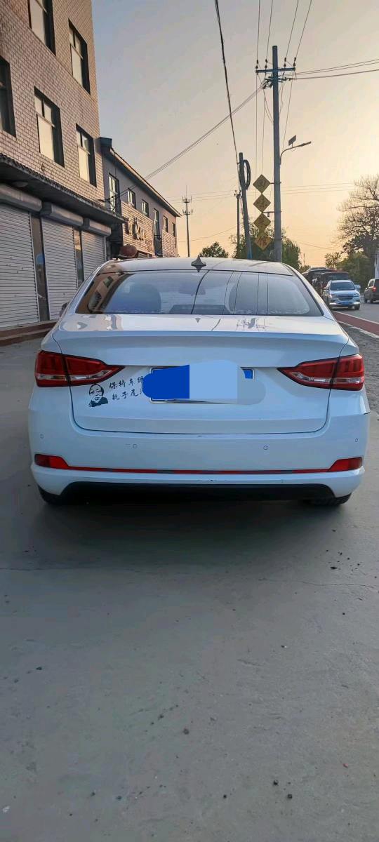 保定18年北汽绅宝D502