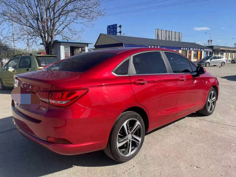 保定18年北汽绅宝D503