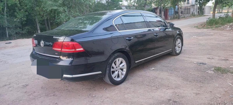 保定13年大众迈腾3