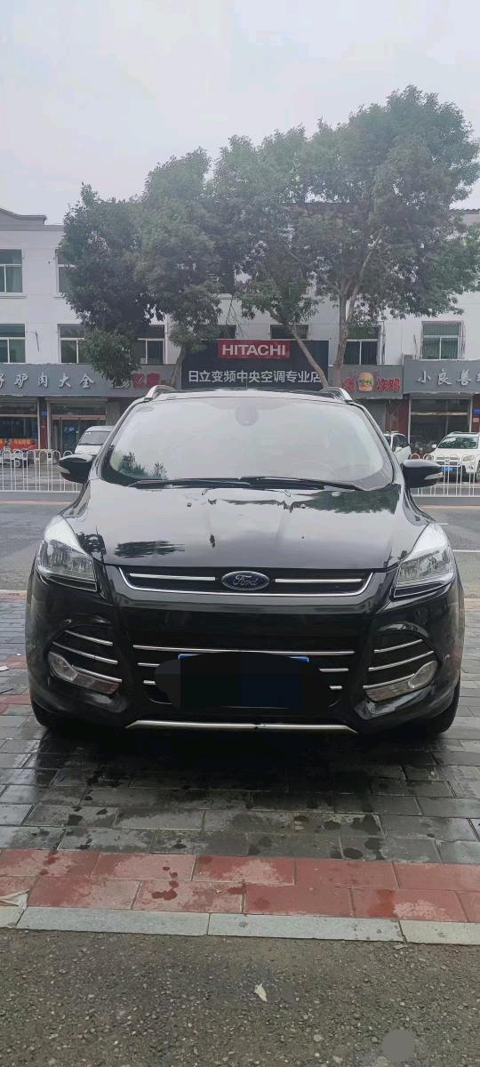 保定16年福特翼虎1