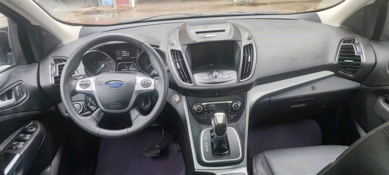 保定16年福特翼虎8