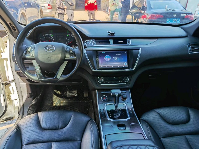 保定16年陆风X79