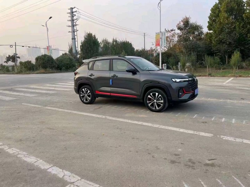 枣庄23年长安汽车CS352