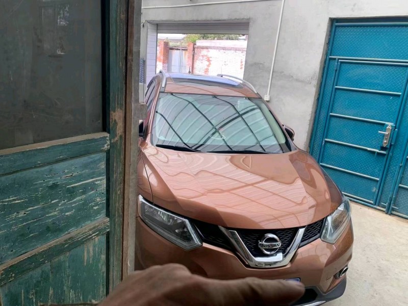 邯郸14年日产奇骏1