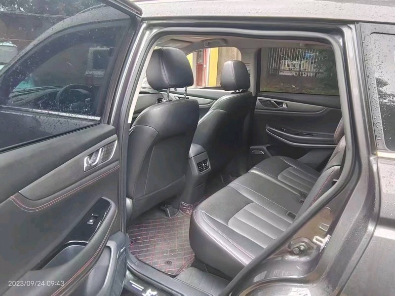 宜昌21年長安汽車CS756
