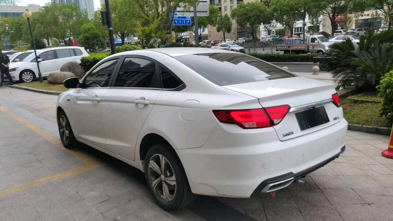嘉兴18年吉利帝豪GL3